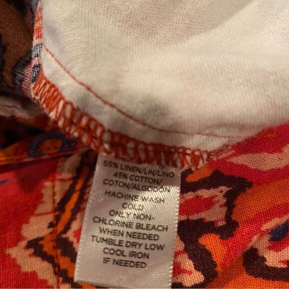 Loft Linen Shorts  - Picture 3 of 9